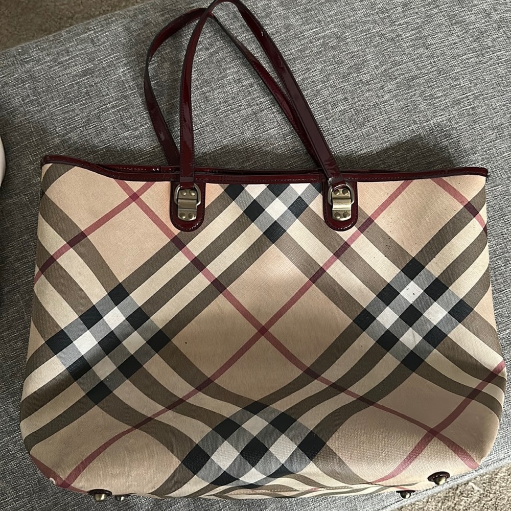 Authentic Burberry Nova Check Tote w Red Leather Straps